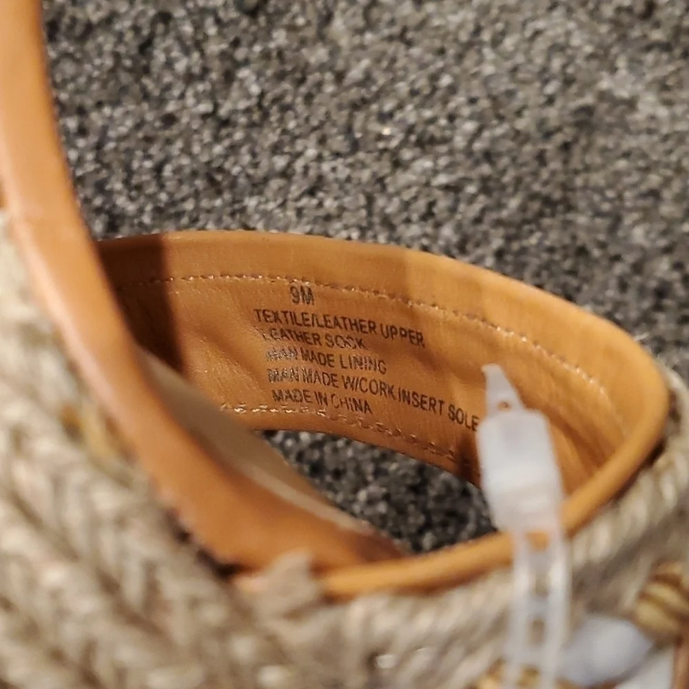 NWOT Antonio Melani Comfort Espadrille open toe sandals boho platform sz 9.5